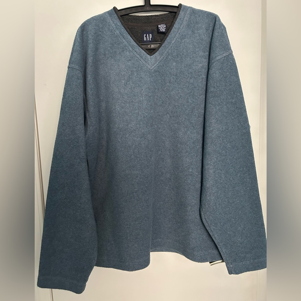 GAP Men's V-Neck Fleece Pullover in Slate Blue size XL